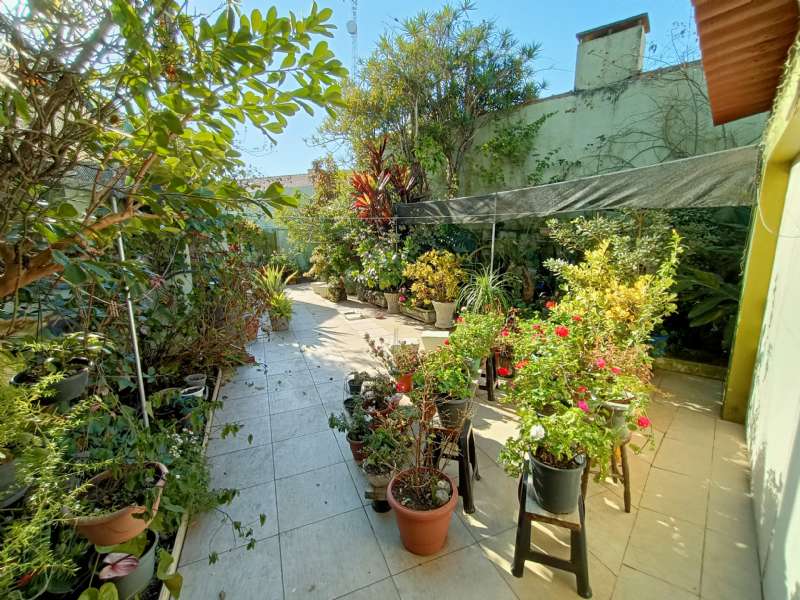 Casa com 4 quartos, 5 banheiros e 254m² à venda no bairro Centro, Pelotas