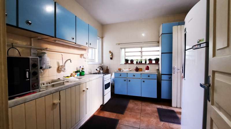 Casa com 4 quartos, 5 banheiros e 254m² à venda no bairro Centro, Pelotas