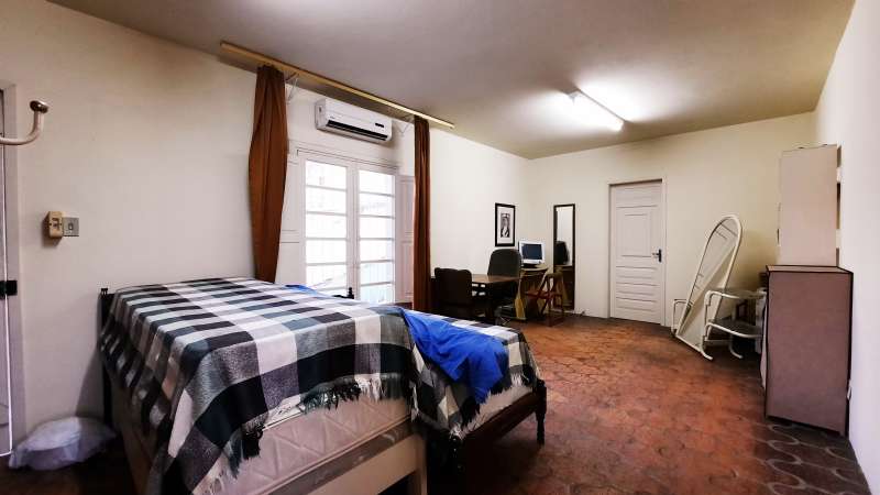 Casa com 4 quartos, 5 banheiros e 254m² à venda no bairro Centro, Pelotas
