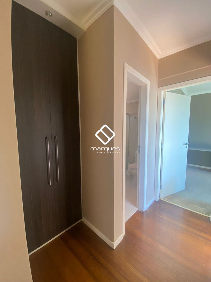 Apartamento com 2 quartos, 2 banheiros e 119m² para alugar no bairro Centro, Pelotas