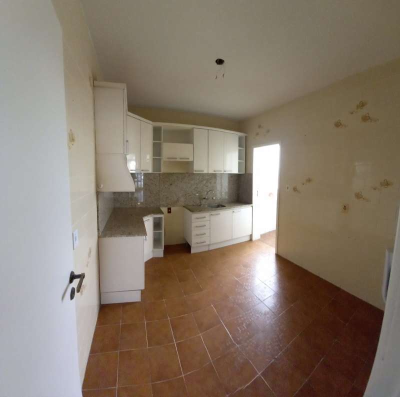 Apartamento com 3 quartos, 1 banheiro e 133m² à venda no bairro Centro, Pelotas
