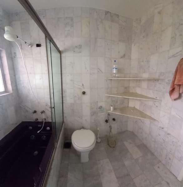 Apartamento com 3 quartos, 1 banheiro e 133m² à venda no bairro Centro, Pelotas