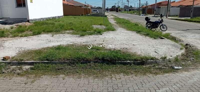 Terreno com 175m² à venda no bairro Arco Íris, Pelotas