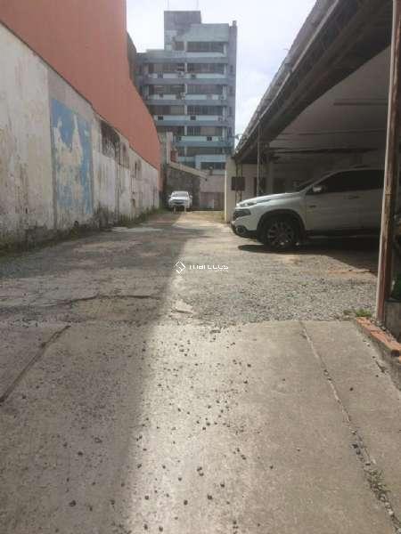 Terreno com 441m² à venda no bairro Centro, Pelotas