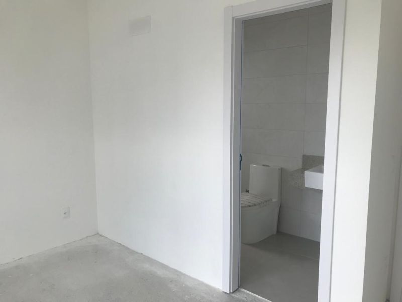 Apartamento com 3 quartos, 4 banheiros e 149m² à venda no bairro Três Vendas, Pelotas