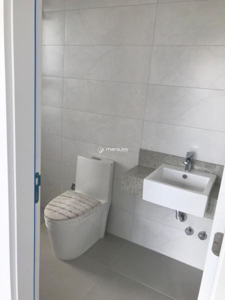 Apartamento com 3 quartos, 4 banheiros e 149m² à venda no bairro Três Vendas, Pelotas