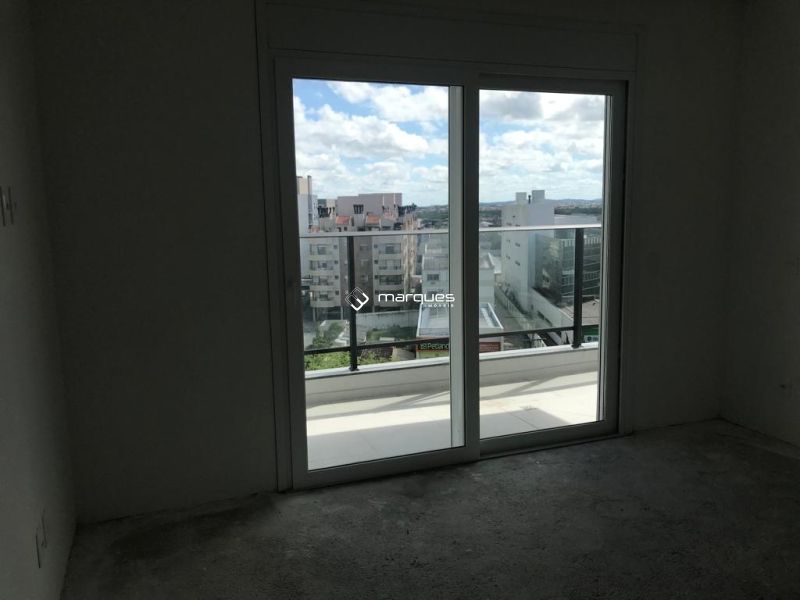 Apartamento com 3 quartos, 4 banheiros e 149m² à venda no bairro Três Vendas, Pelotas