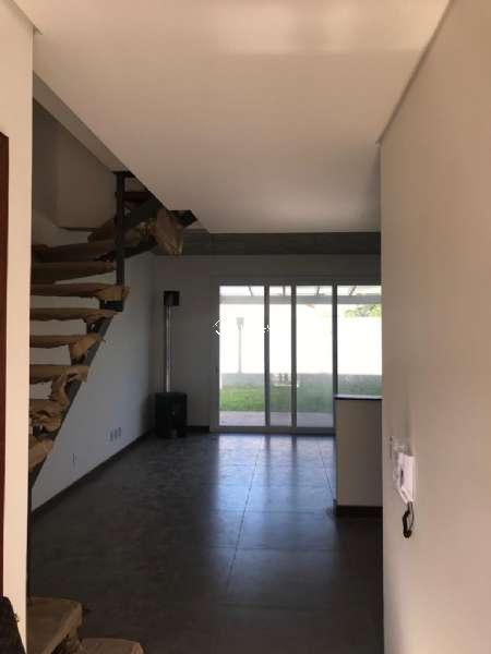 Casa com 3 quartos, 1 banheiro e 113m² à venda no bairro Laranjal, Pelotas