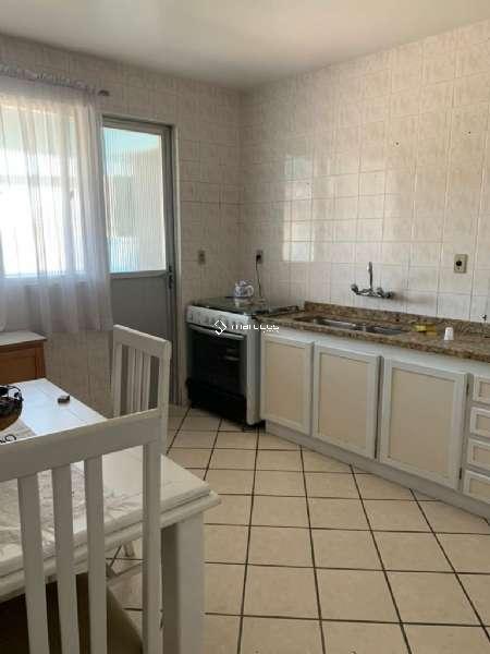 Apartamento com 3 quartos, 3 banheiros e 128m² à venda no bairro Centro, Pelotas