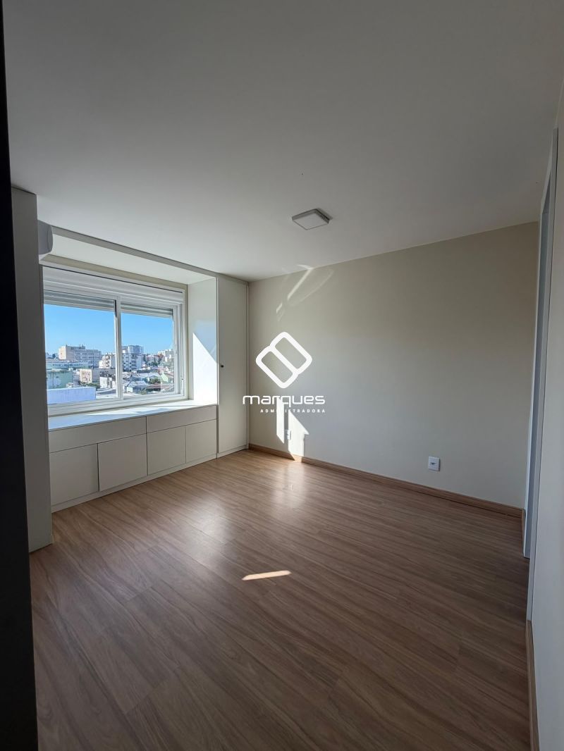Kit/Jk com 1 banheiro e 45m² para alugar no bairro Centro, Pelotas