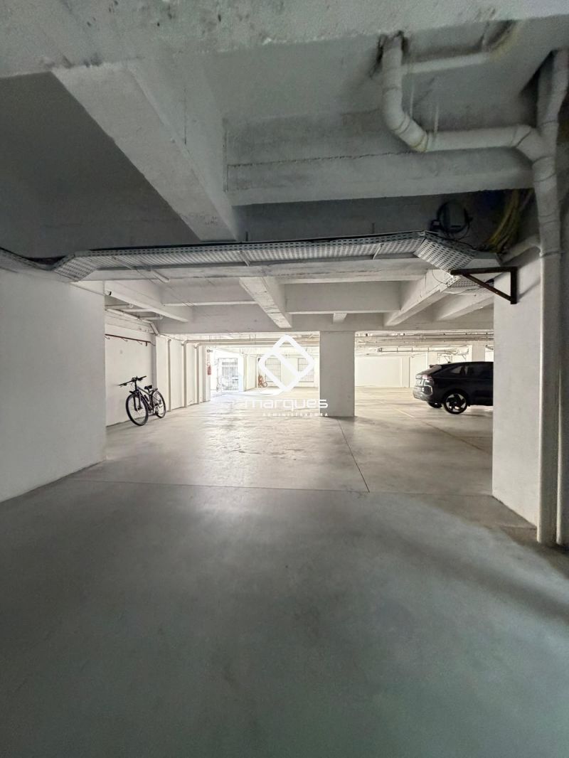 Kit/Jk com 1 banheiro e 45m² para alugar no bairro Centro, Pelotas