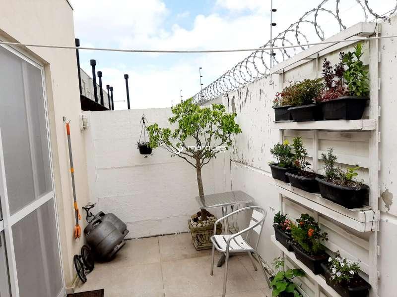 Casa com 2 quartos, 2 banheiros e 86m² à venda no bairro Areal, Pelotas