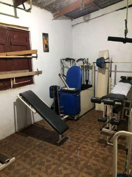 Casa com 3 quartos, 2 banheiros e 120m² à venda no bairro Três Vendas, Pelotas