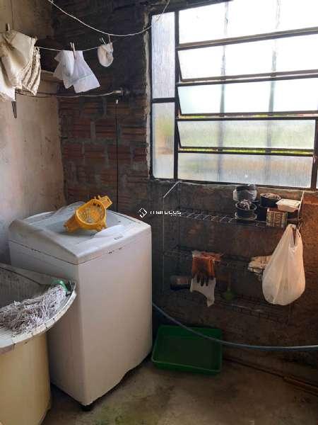 Casa com 3 quartos, 2 banheiros e 120m² à venda no bairro Três Vendas, Pelotas