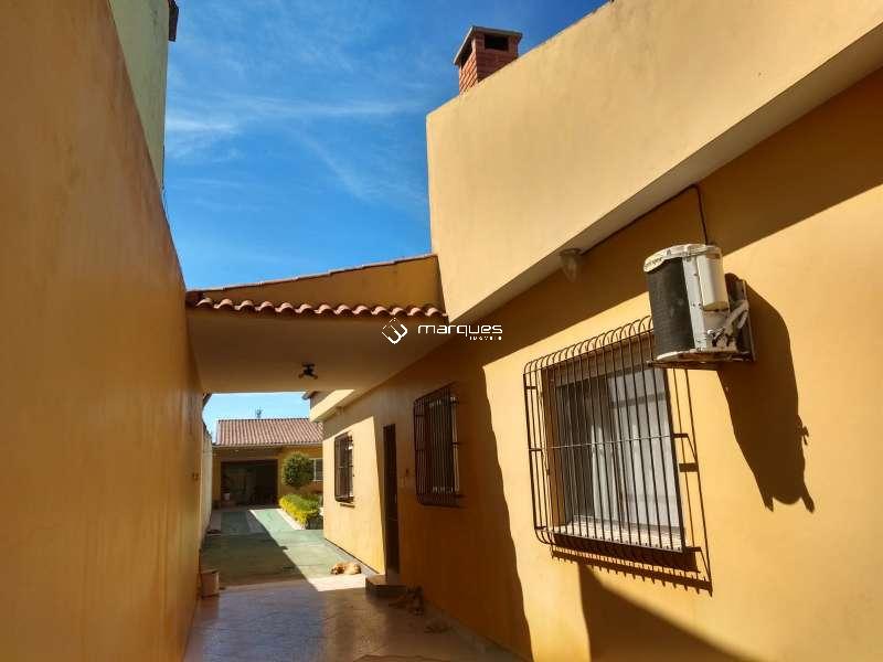 Casa com 3 quartos, 2 banheiros e 190m² à venda no bairro Fragata, Pelotas