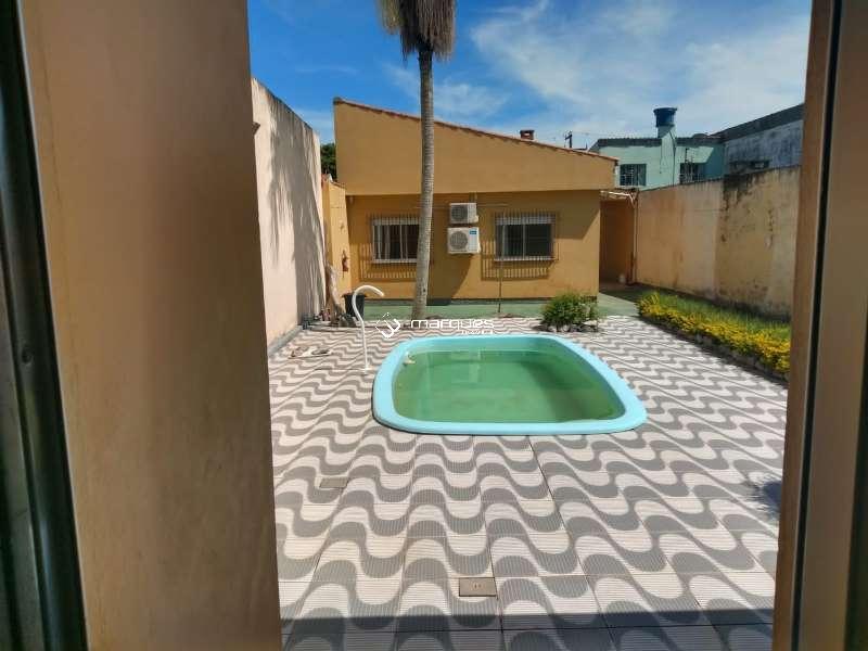 Casa com 3 quartos, 2 banheiros e 190m² à venda no bairro Fragata, Pelotas