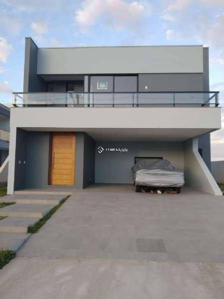 Casa com 3 quartos, 4 banheiros e 224m² à venda no bairro Laranjal, Pelotas