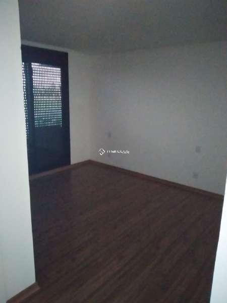 Casa com 3 quartos, 4 banheiros e 224m² à venda no bairro Laranjal, Pelotas