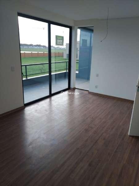 Casa com 3 quartos, 4 banheiros e 224m² à venda no bairro Laranjal, Pelotas