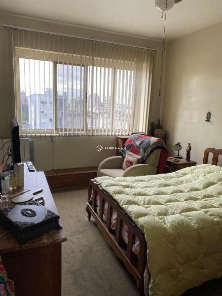 Apartamento com 3 quartos, 2 banheiros e 114m² à venda no bairro Centro, Pelotas
