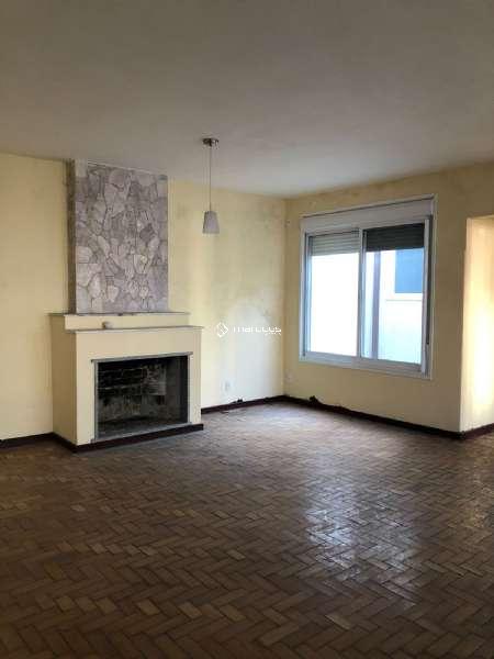 Casa com 4 quartos, 3 banheiros e 300m² à venda no bairro Centro, Pelotas