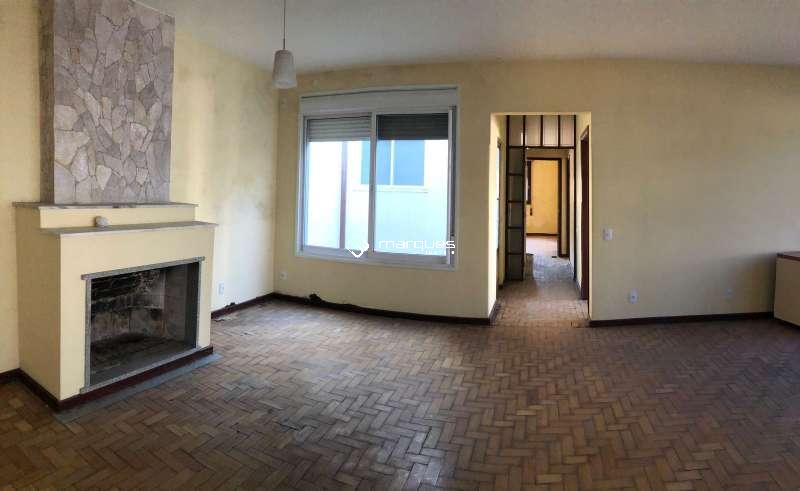 Casa com 4 quartos, 3 banheiros e 300m² à venda no bairro Centro, Pelotas