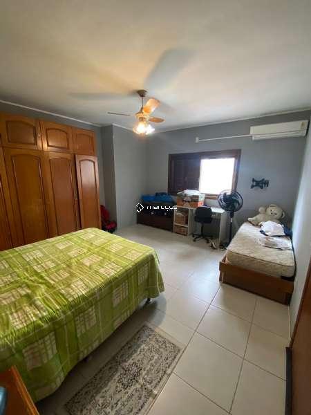 Casa com 3 quartos, 1 banheiro e 250m² à venda no bairro Laranjal, Pelotas