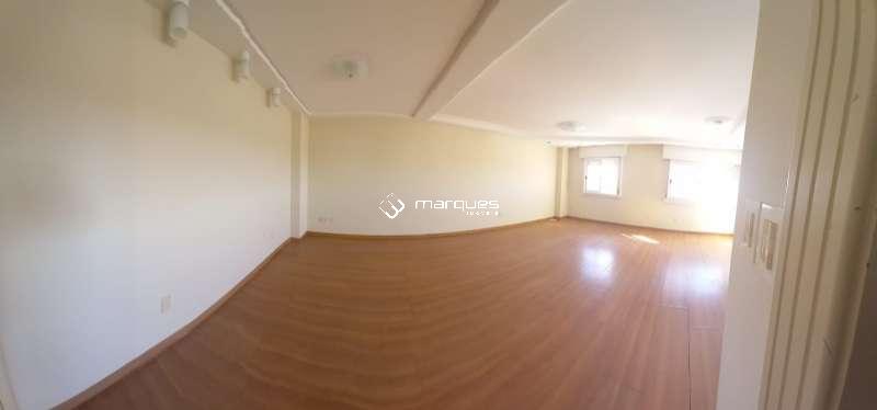 Apartamento com 3 quartos, 3 banheiros e 356m² à venda no bairro Centro, Pelotas