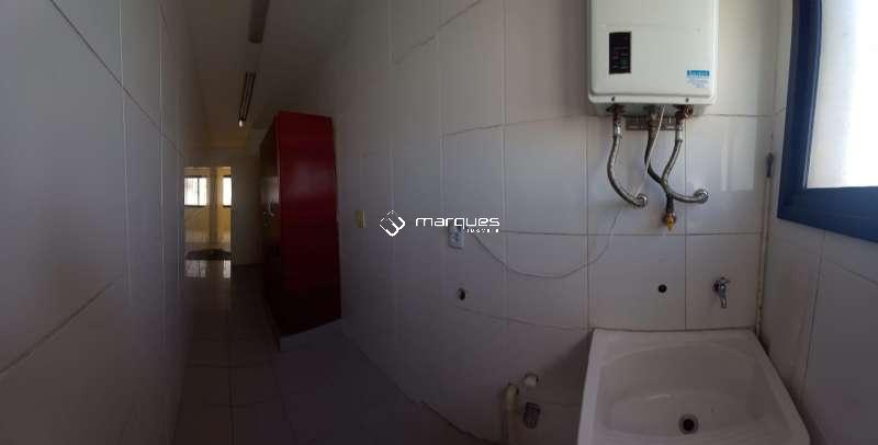 Apartamento com 3 quartos, 3 banheiros e 356m² à venda no bairro Centro, Pelotas