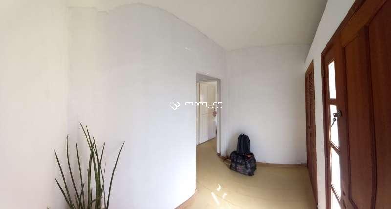 Casa com 5 quartos, 3 banheiros e 349m² à venda no bairro Centro, Pelotas