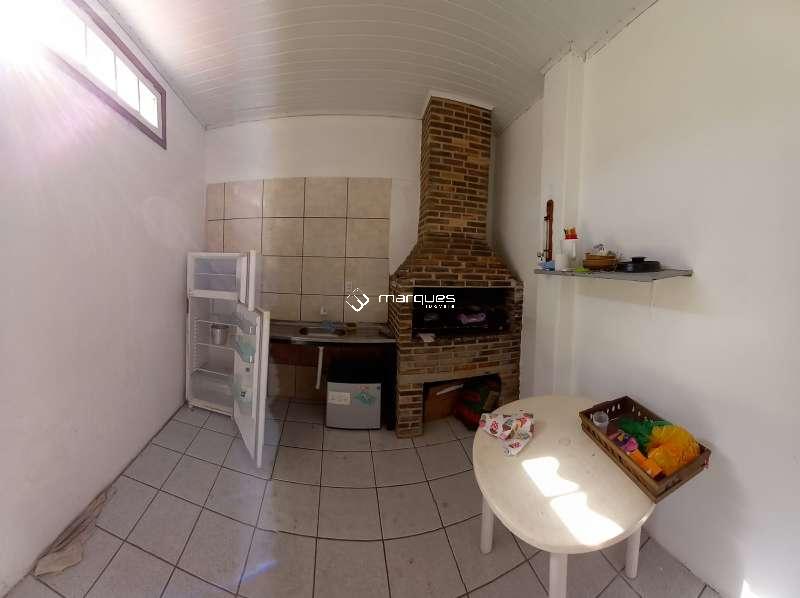 Casa com 5 quartos, 3 banheiros e 349m² à venda no bairro Centro, Pelotas
