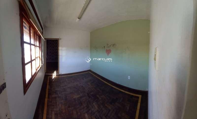 Casa com 5 quartos, 3 banheiros e 349m² à venda no bairro Centro, Pelotas