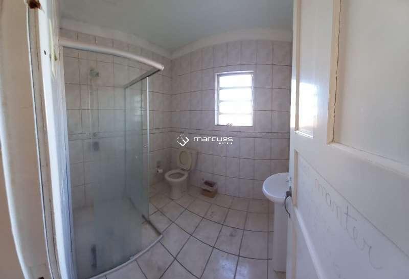 Casa com 5 quartos, 3 banheiros e 349m² à venda no bairro Centro, Pelotas