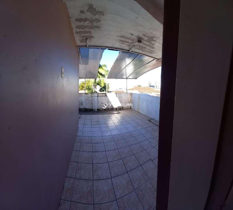 Casa com 5 quartos, 3 banheiros e 349m² à venda no bairro Centro, Pelotas