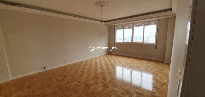 Apartamento com 3 quartos, 3 banheiros e 144m² à venda no bairro Centro, Pelotas