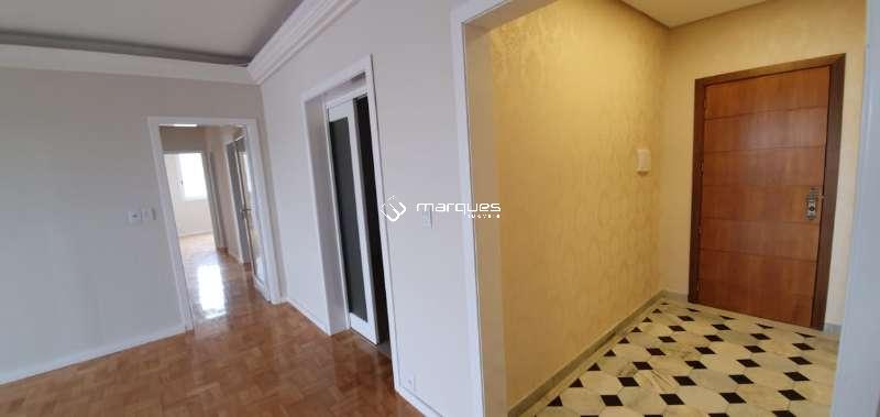 Apartamento com 3 quartos, 3 banheiros e 144m² à venda no bairro Centro, Pelotas