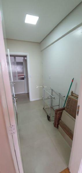 Apartamento com 3 quartos, 3 banheiros e 144m² à venda no bairro Centro, Pelotas