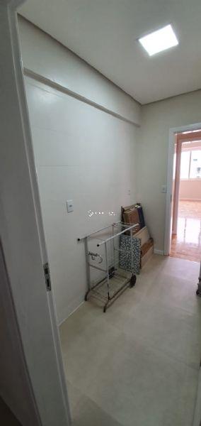 Apartamento com 3 quartos, 3 banheiros e 144m² à venda no bairro Centro, Pelotas