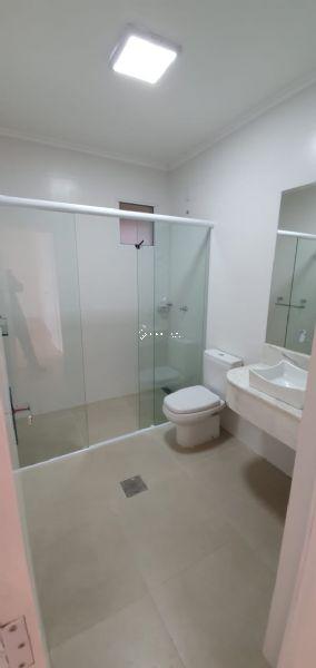 Apartamento com 3 quartos, 3 banheiros e 144m² à venda no bairro Centro, Pelotas