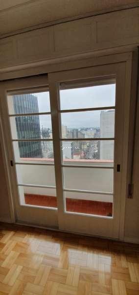 Apartamento com 3 quartos, 3 banheiros e 144m² à venda no bairro Centro, Pelotas