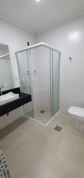 Apartamento com 3 quartos, 3 banheiros e 144m² à venda no bairro Centro, Pelotas
