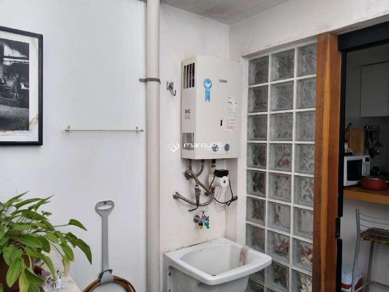 Casa com 3 quartos, 1 banheiro e 117m² à venda no bairro Areal, Pelotas