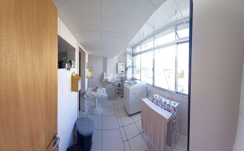 Apartamento com 2 quartos, 3 banheiros e 138m² à venda no bairro Centro, Pelotas