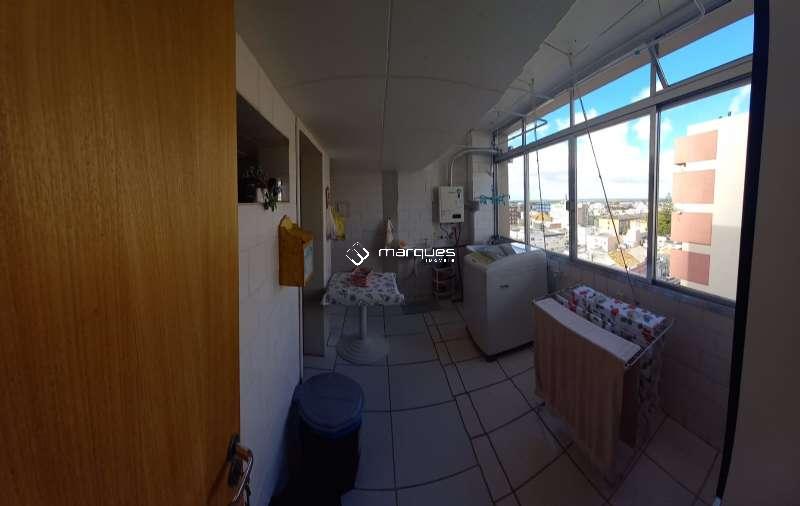Apartamento com 2 quartos, 3 banheiros e 138m² à venda no bairro Centro, Pelotas