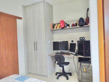 Cobertura com 3 quartos, 3 banheiros e 120m² à venda no bairro Centro, Pelotas