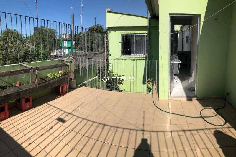 Casa com 3 quartos, 2 banheiros e 464m² à venda no bairro Areal, Pelotas