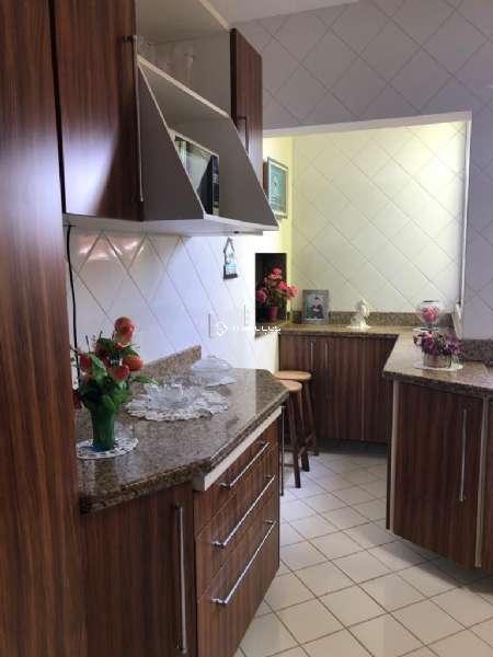 Casa com 3 quartos, 2 banheiros e 464m² à venda no bairro Areal, Pelotas