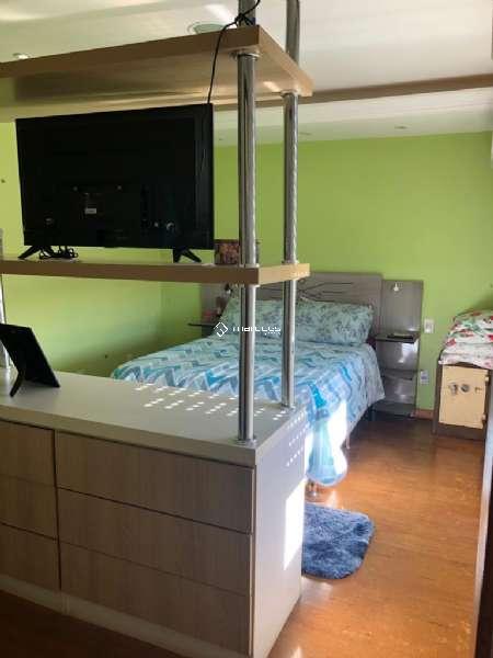 Casa com 3 quartos, 2 banheiros e 464m² à venda no bairro Areal, Pelotas