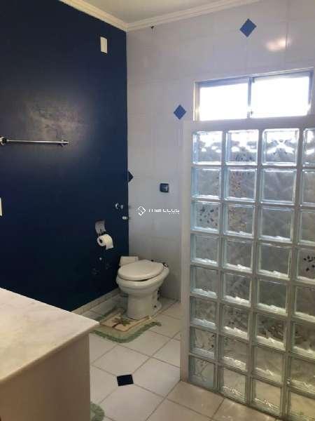 Casa com 3 quartos, 2 banheiros e 464m² à venda no bairro Areal, Pelotas