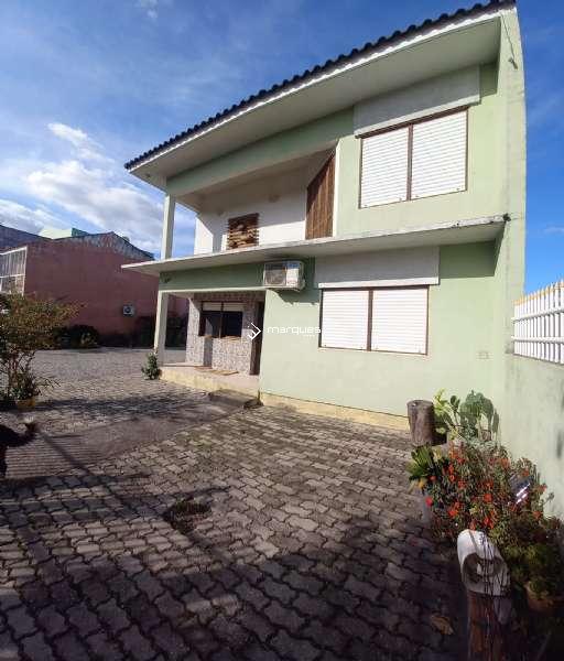 Sobrado com 4 quartos, 3 banheiros e 237m² à venda no bairro Fragata, Pelotas